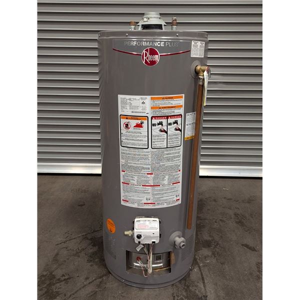 Rheem Performance Plus 40 Gallon 38,000 BTU Tank Natural Gas Water