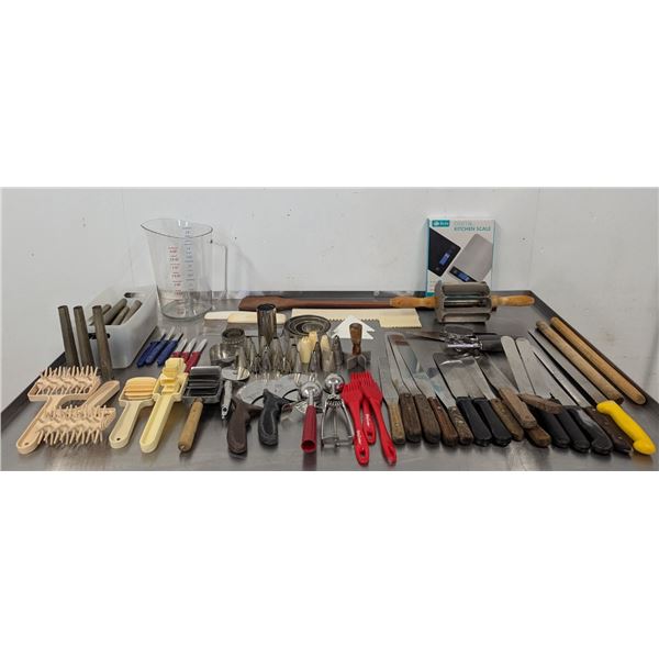 Assorted Kitchen Utensils/Gadgets Set - Lot of Approx. 50pcs