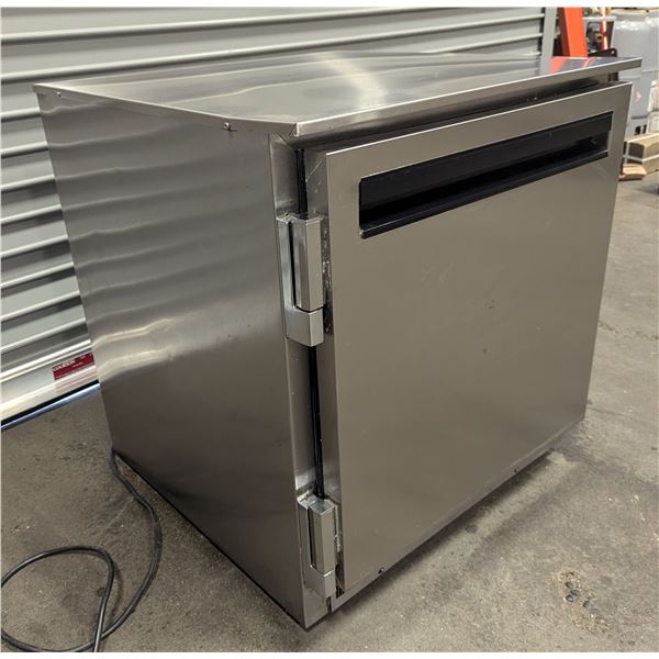 QBD RUC27 27" Undercounter Cooler