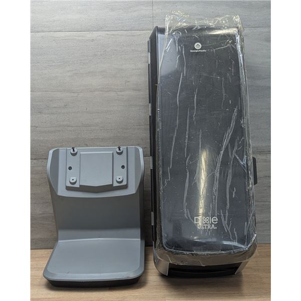 Dixie Ultra Tower Interfold Napkin Dispenser By GP PRO | FT2/KH6