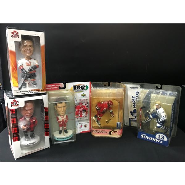 LOT OF 5 HOCKEY BOBBLE HEADS / ACTION FIFGURES IN ORIGINAL PACKAGING