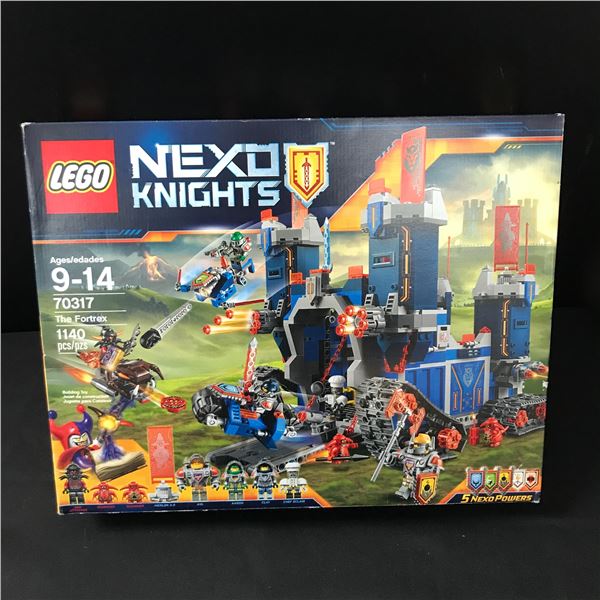 SEALED RETIRED LEGO NEXO KNIGHTS 70317 THE FORTRESS