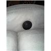 Image 3 : New - Gray upholstered power recliner chair