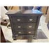Image 2 : New - 3 Drawer Elegant Gray End Table