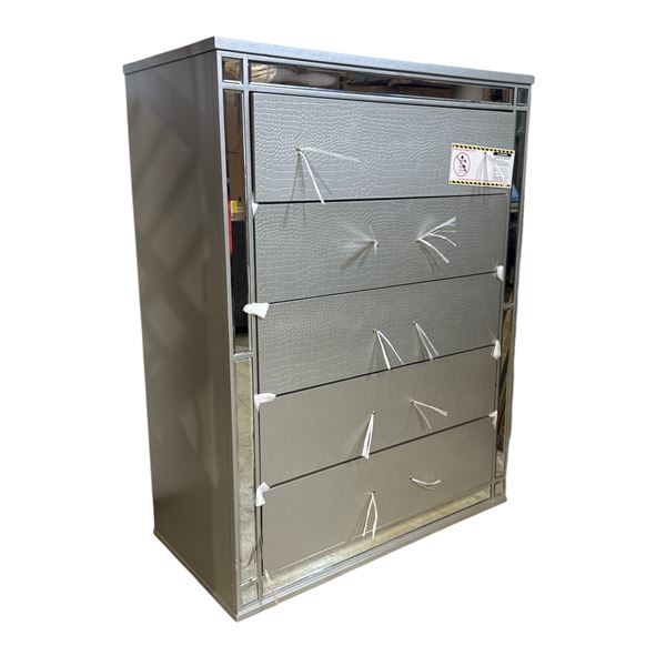 BNIB Silver Chest 5 drawer