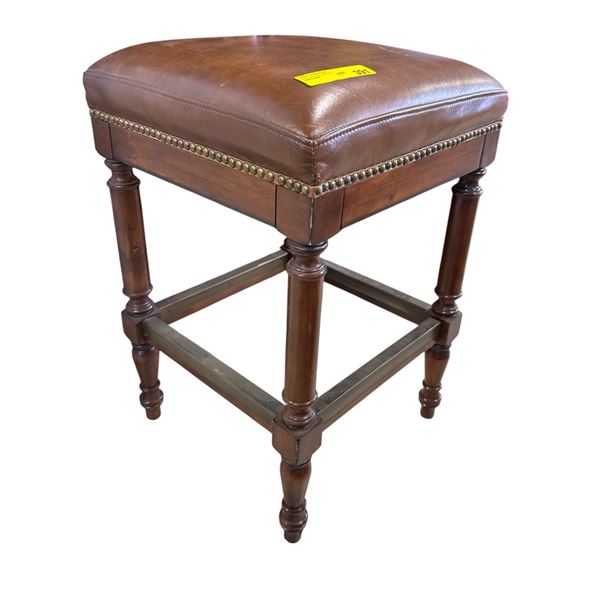 Backless wood Square Stool, H25"