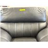 Image 3 : Modern Two-Tone Black & White Armchair - Flared "Jude" Racing Design
