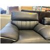Image 4 : Mazarian Modern Italian-Style Black Club Chair - Flared Two-Tone Silhouette