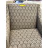 Image 4 : Modern Geometric Honeycomb Swivel Accent Chair - Neutral Grey & Taupe
