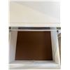 Image 3 : New - Modern 6-Drawer Dresser - Off-White Finish with Mirrored Inlay Trim & Tapered Feet (handles an