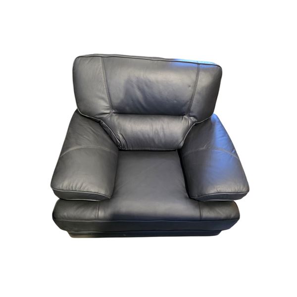 New - Amax Leather Leyland Collection Luxury Padded Black Leather Club Chair - Sleek Architectural D
