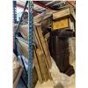 Image 3 : Group of assorted furniture parts