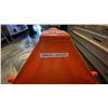 Image 5 : ULINE H-3029 ORANGE 5500LB CAPACITY PALLET TRUCK