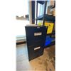 Image 3 : 2 ADJUSTABLE HEIGHT MOBILE DESKS, OFFICE CHAIRS, LARGE MOBILE WHITEBOARD, MICROWAVE, KEURIG, LASKO
