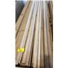 Image 2 : MIXED ITEMS INCL STAIRNOSE, REDUCER, T-MOULDING IN VARIOUS COLOR 94" IN MOULDINGS