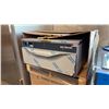 Image 2 : ALTO-SHAAM STAINLESS STEEL DRAWER WARMER W/ DIGITAL CONTROL 24"W INCH