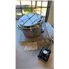 Image 2 : HATCO HWB-11QTD BUILT-IN 11-QUART ROUND DROP-IN SOUP WARMER