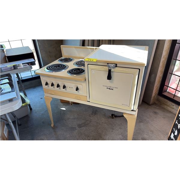 CLASSIC IVORY GENERAL ELECTRIC HOTPOINT BEECEE STOVE COMBO 1920-1930 CIRCA