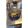 Image 1 : WARING COMMERCIAL WSC160X HEAVY-DUTY 16-INCH CREPE MAKER