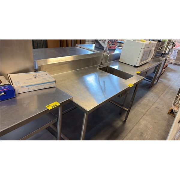 STAINLESS STEEL PREP TABLE WITH SINK D32" X W52" X H43"