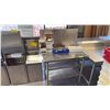 Image 2 : STAINLESS STEEL PROFESSIONAL-GRADE BACKSPLASH PREP TABLE D24" X W39" X H56"