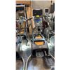 Image 2 : OCTANE FITNESS LX8000 LATERALX COMMERCIAL-GRADE ELLIPTICAL "MOVE IN A NEW DIRECTION"