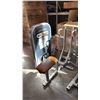 Image 2 : LIFE FITNESS SEATED ROW STATION
