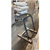 Image 1 : LIFE FITNESS HANDLE RACK