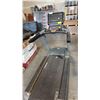 Image 2 : MATRIX TREADMILL