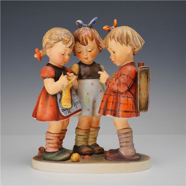 Goebel M.I. Hummel Figurine, School Girls Hum 177/I