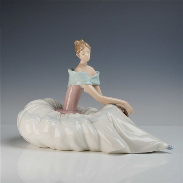 NAO by Lladro Porcelain Figurine Hope Model 1266