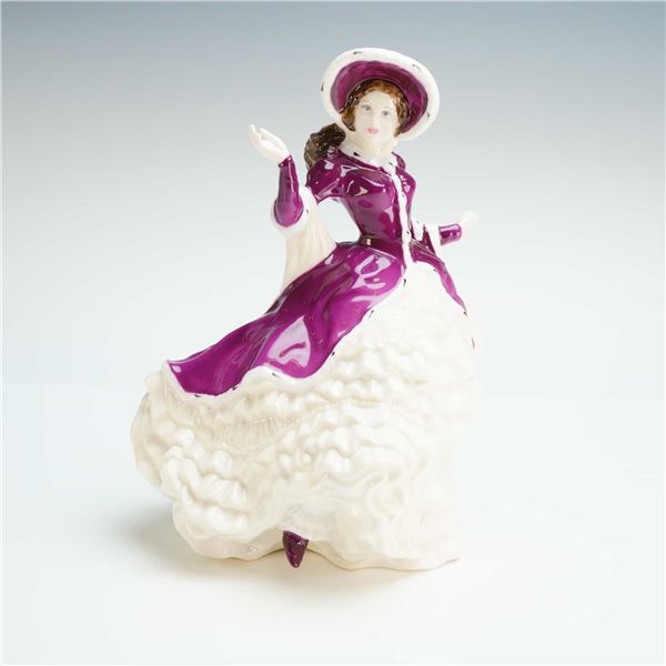 Royal Doulton Figurine Christmas Day 2004 HN4558