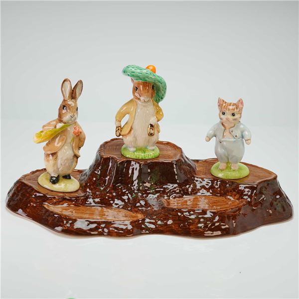 4pc Beswick Beatrix Potter Tree Stump Base and Three Figurines