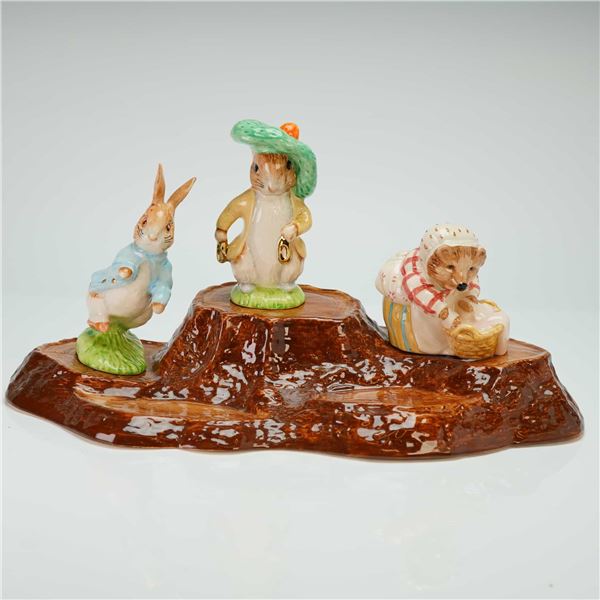 4pc Beswick Beatrix Potter Tree Stump Base and Three Figurines