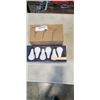 Image 1 : NEW 4 PACK OF SOLAR GARDEN LPATH LIGHTS AND POACK OF NEW A19 LED BULBS