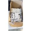 Image 1 : BOX OF NEW MOP HEADS