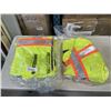 Image 1 : 2 MENS LARGE SAFTEY JACKETS