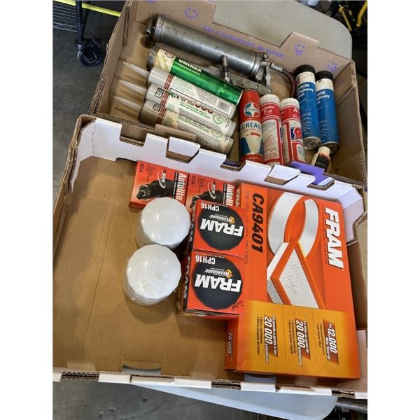 TRAY OF NEW GREASE AND PL, GREASE GUN, AND TRAY OIF NEW FRAM FILTERS