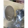 Image 1 : 2 RAIN SHOWER HEADS