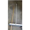 Image 4 : BUNDLE OF SHOP BROOMS AND SNOW SHOVEL ETC