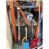 Image 2 : 3 BUNDLES OF BROOMS, SHOVELS AND GARDEN TOOLS AND BISSEL VACUUM