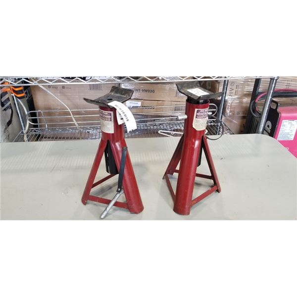 PAIR OF 3000LB JACK STANDS