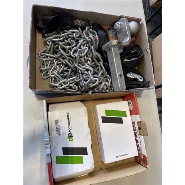TRAY OF CHAIN, RATCHET STRAPS, HITCH AND TWO BOXES OF LUG NUTS