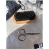 Image 3 : 12 NEW GROW A BEARD KITS, EACH KIT INCLUDES WOODEN DOUBLE SIDE COMB, WOODEN BRUSH, TRIMMING SCISSORS