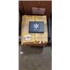 Image 3 : 2.5 LARGE CASES OF NEW GLASS BLOCKS / PLAQUES AND MORE FOR ETCHING / ENGRAVING, ALL BLANK, BOXES VAR