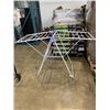 Image 3 : DRYING RACK AND ALUMINUM FOLDING WALKER