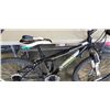 Image 3 : BLACK NAKAMURA BIKE