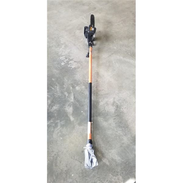 REMINGTON EXTENDABLE ELECTRIC POLE SAW, WORKING