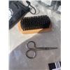Image 3 : 12 NEW GROW A BEARD KITS, EACH KIT INCLUDES WOODEN DOUBLE SIDE COMB, WOODEN BRUSH, TRIMMING SCISSORS