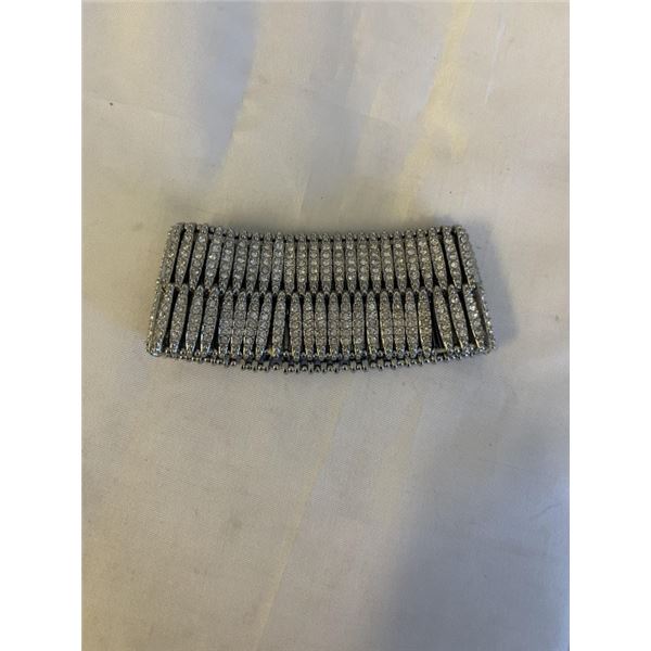 VINTAGE HEAVY SILVER TONE W/ RHINESTONES STRETCH BRACELET